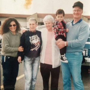 Meet your Posher, Yolanda